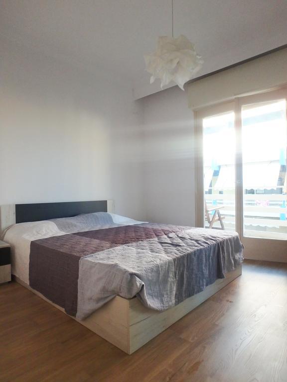 Holiday Apartment Sombrero Néa Péramos 外观 照片