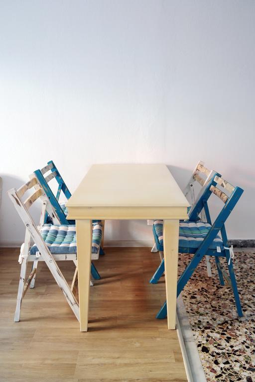 Holiday Apartment Sombrero Néa Péramos 外观 照片